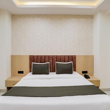 Townhouse Magnolia Corporate Stays 古尔冈 外观 照片