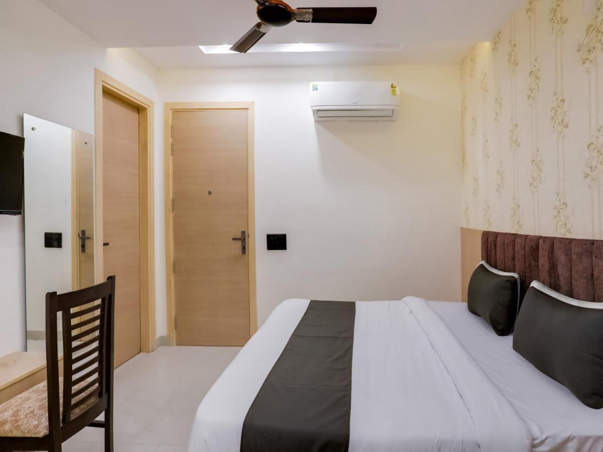 Townhouse Magnolia Corporate Stays 古尔冈 外观 照片